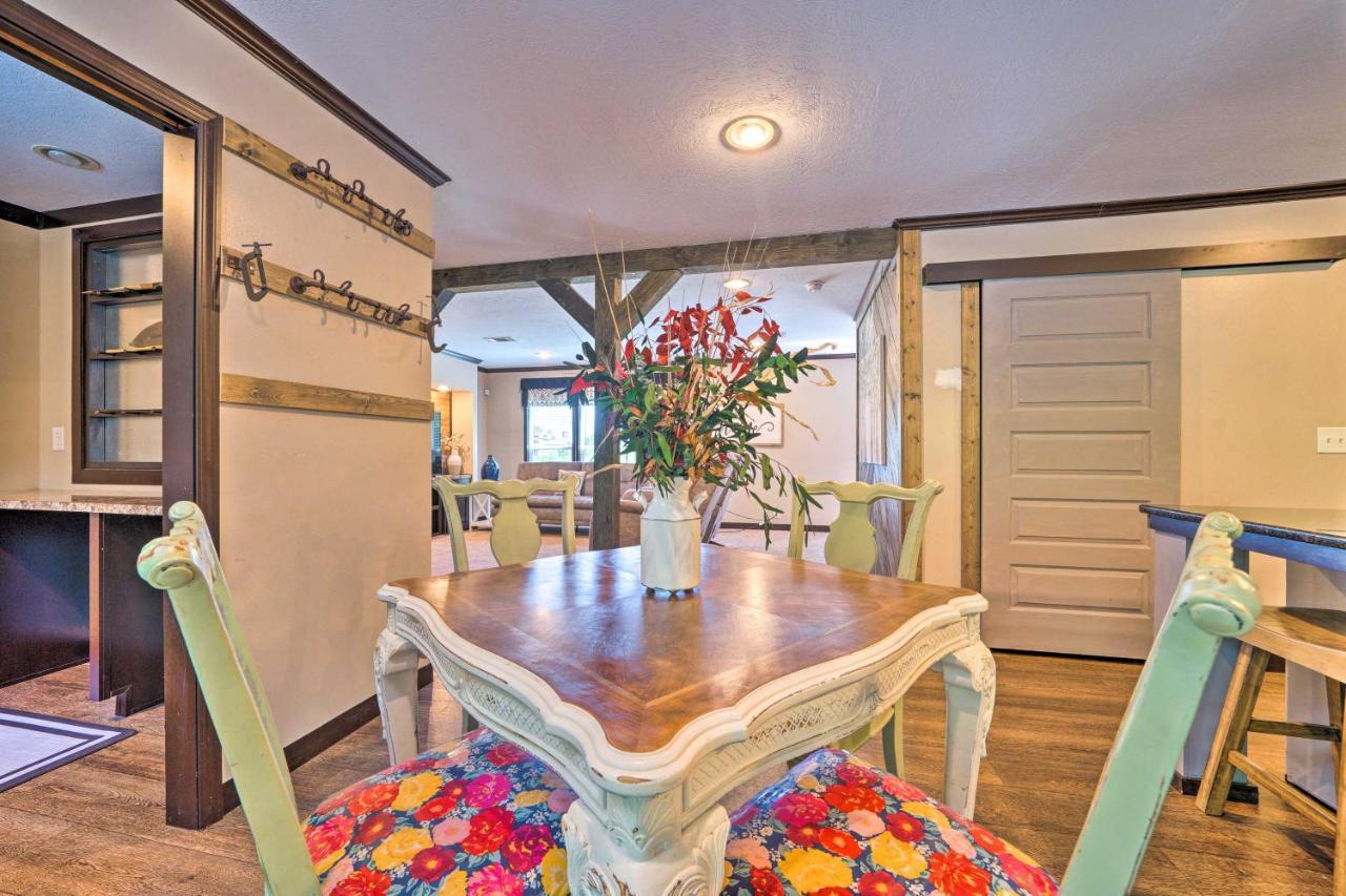 Pet-Friendly Home With Pool In Broken Bow! ภายนอก รูปภาพ