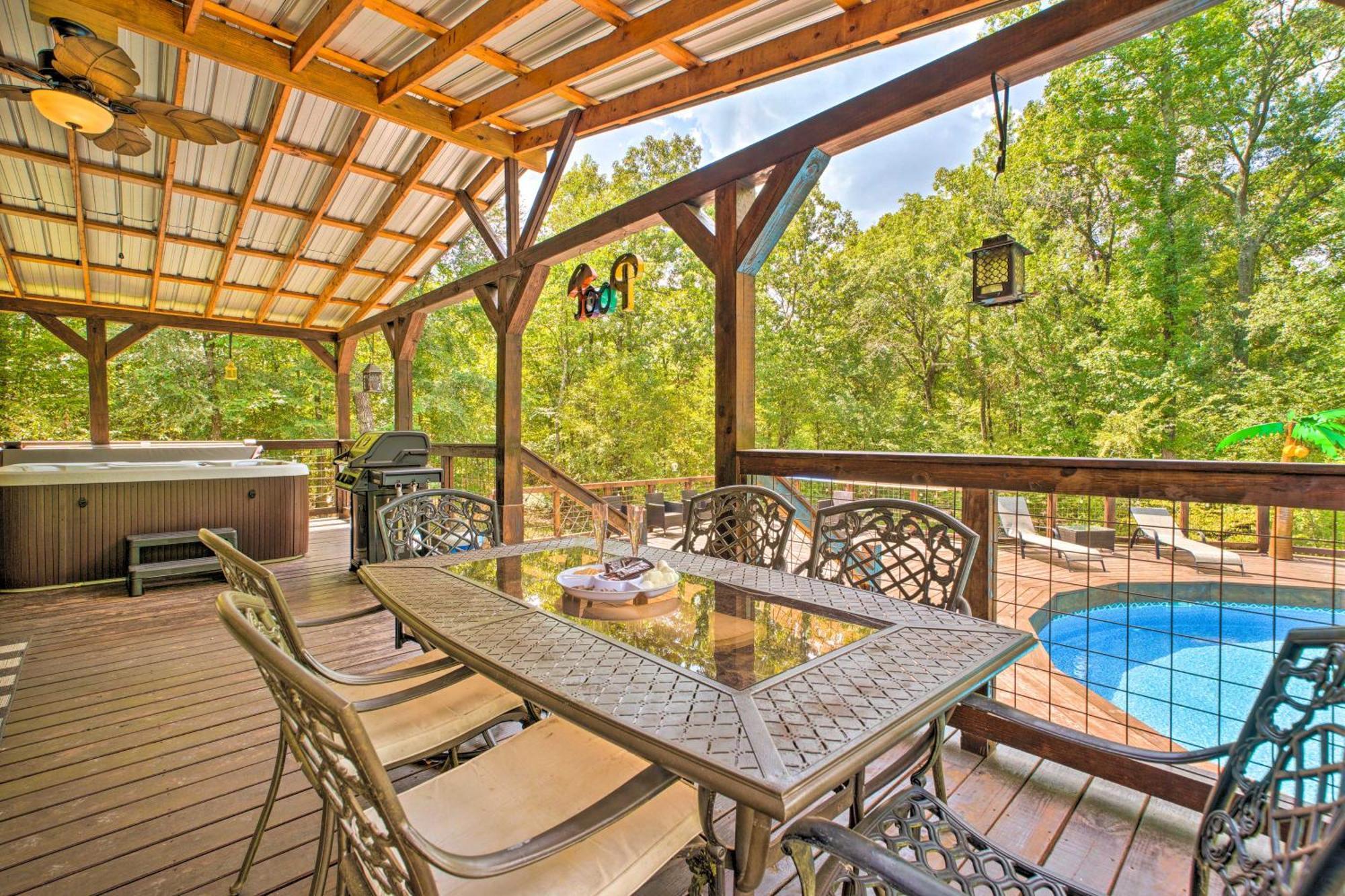 Pet-Friendly Home With Pool In Broken Bow! ภายนอก รูปภาพ